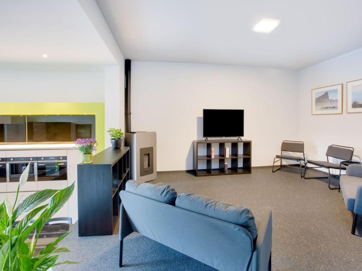 Modern Holiday Home In Scherpenheuvel With Infrared Sauna المظهر الخارجي الصورة