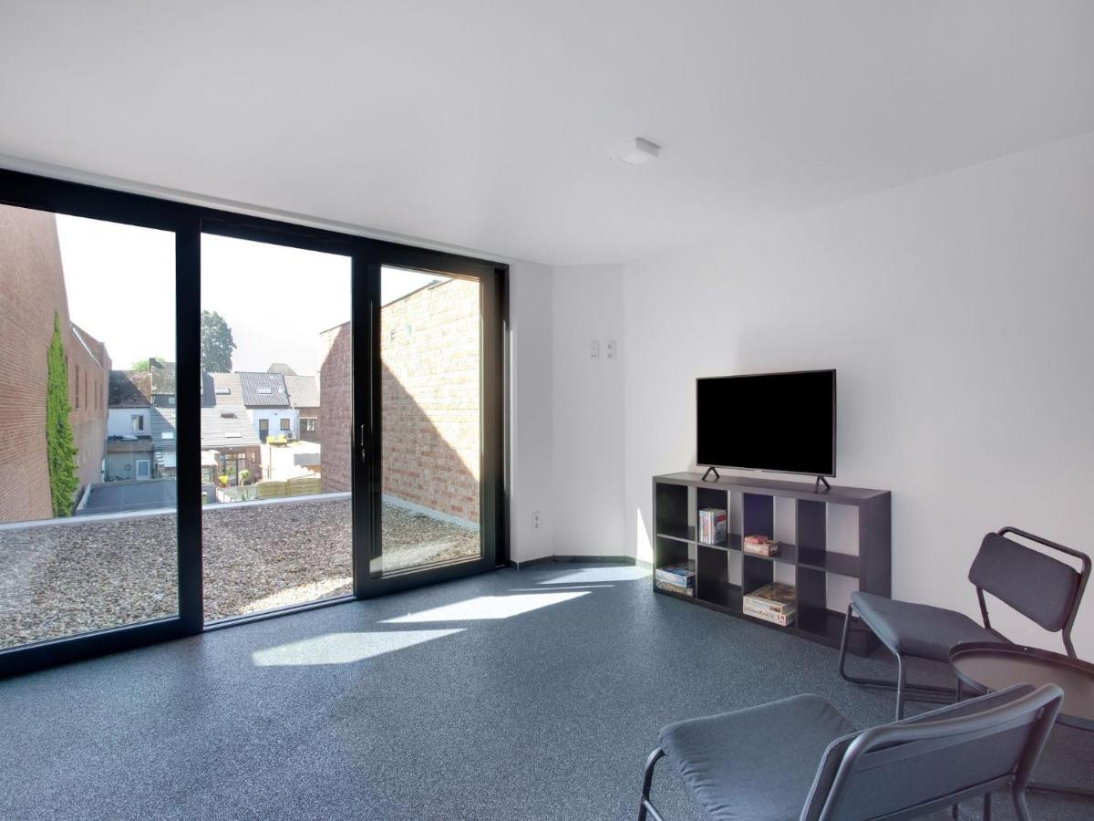 Modern Holiday Home In Scherpenheuvel With Infrared Sauna المظهر الخارجي الصورة